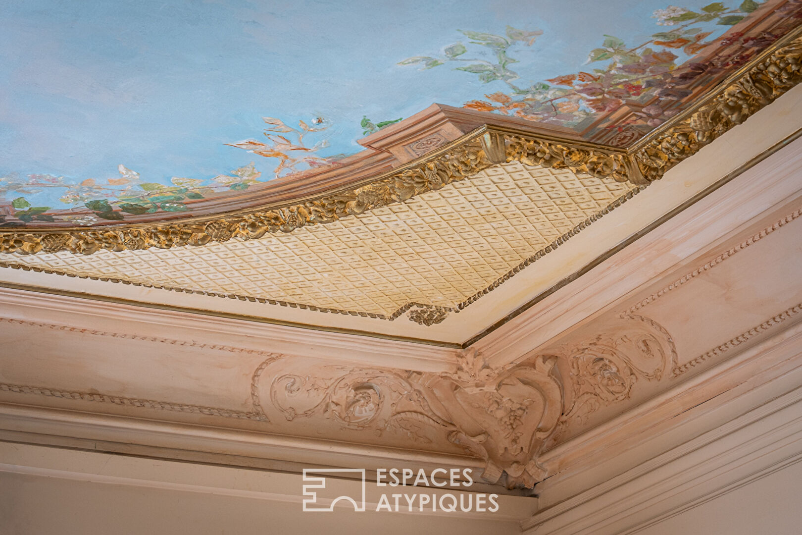 Haussmannien à réinterpréter avec balcons – Quartier Faubourg du Roule