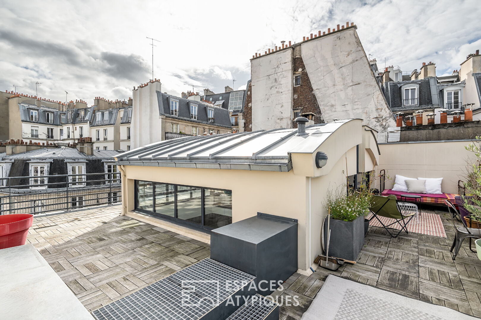 Dernier étage d&rsquo;exception avec terrasses et rooftops – Lamarck-Caulaincourt