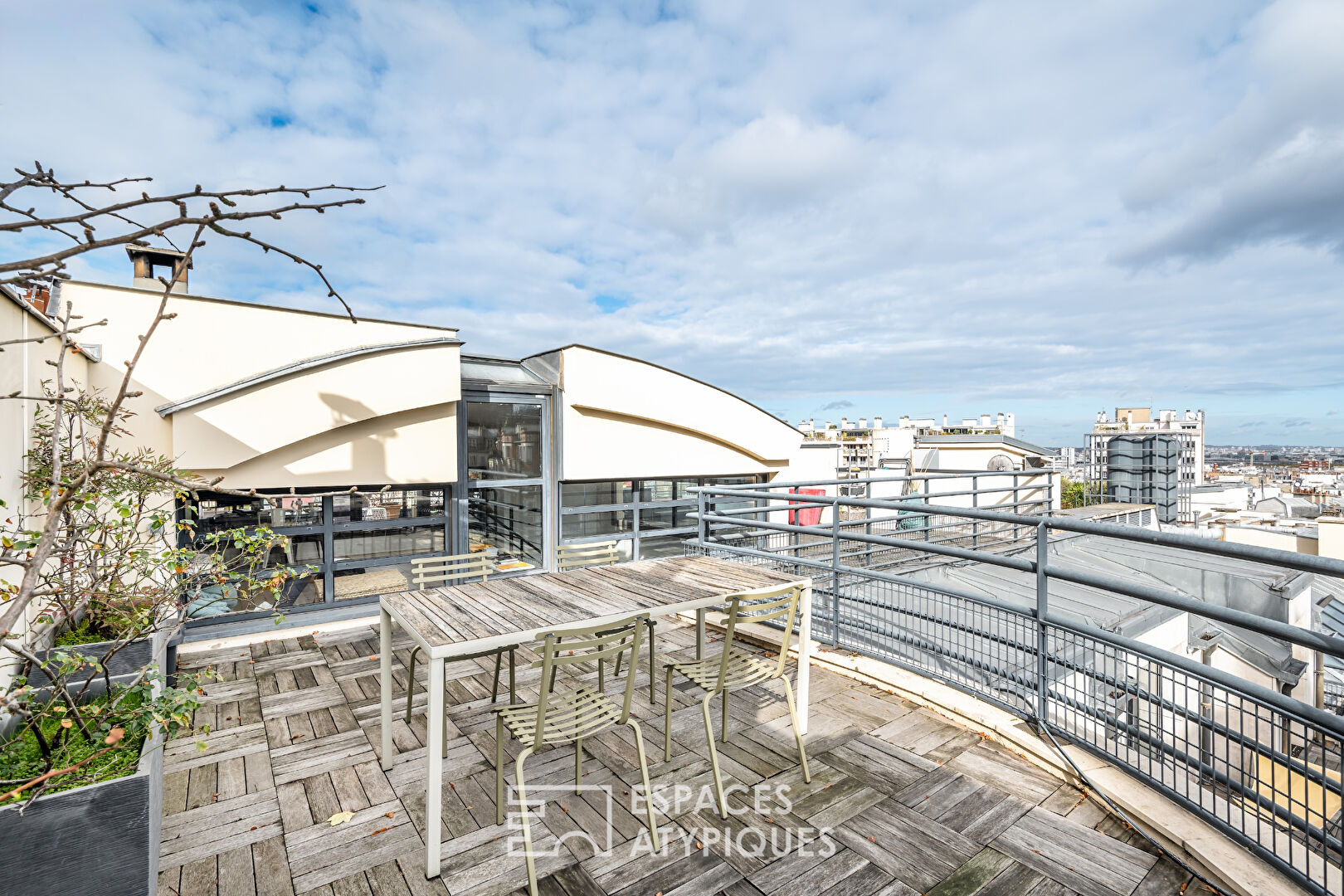 Dernier étage d&rsquo;exception avec terrasses et rooftops – Lamarck-Caulaincourt