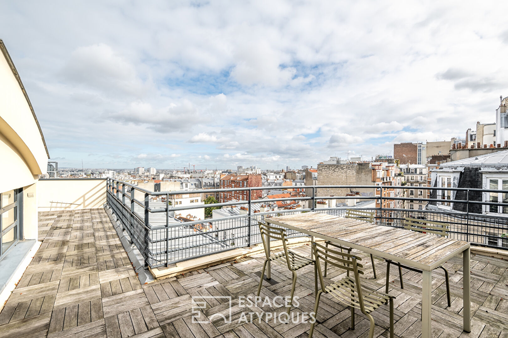 Dernier étage d&rsquo;exception avec terrasses et rooftops – Lamarck-Caulaincourt