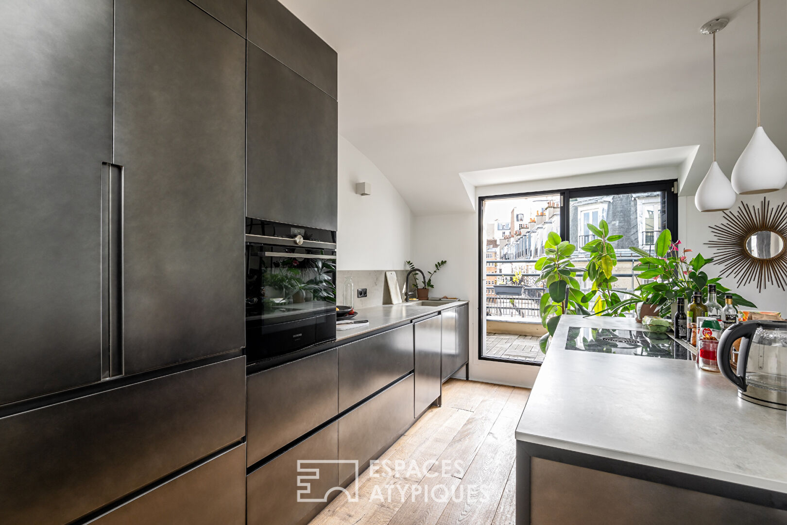 Dernier étage d&rsquo;exception avec terrasses et rooftops – Lamarck-Caulaincourt