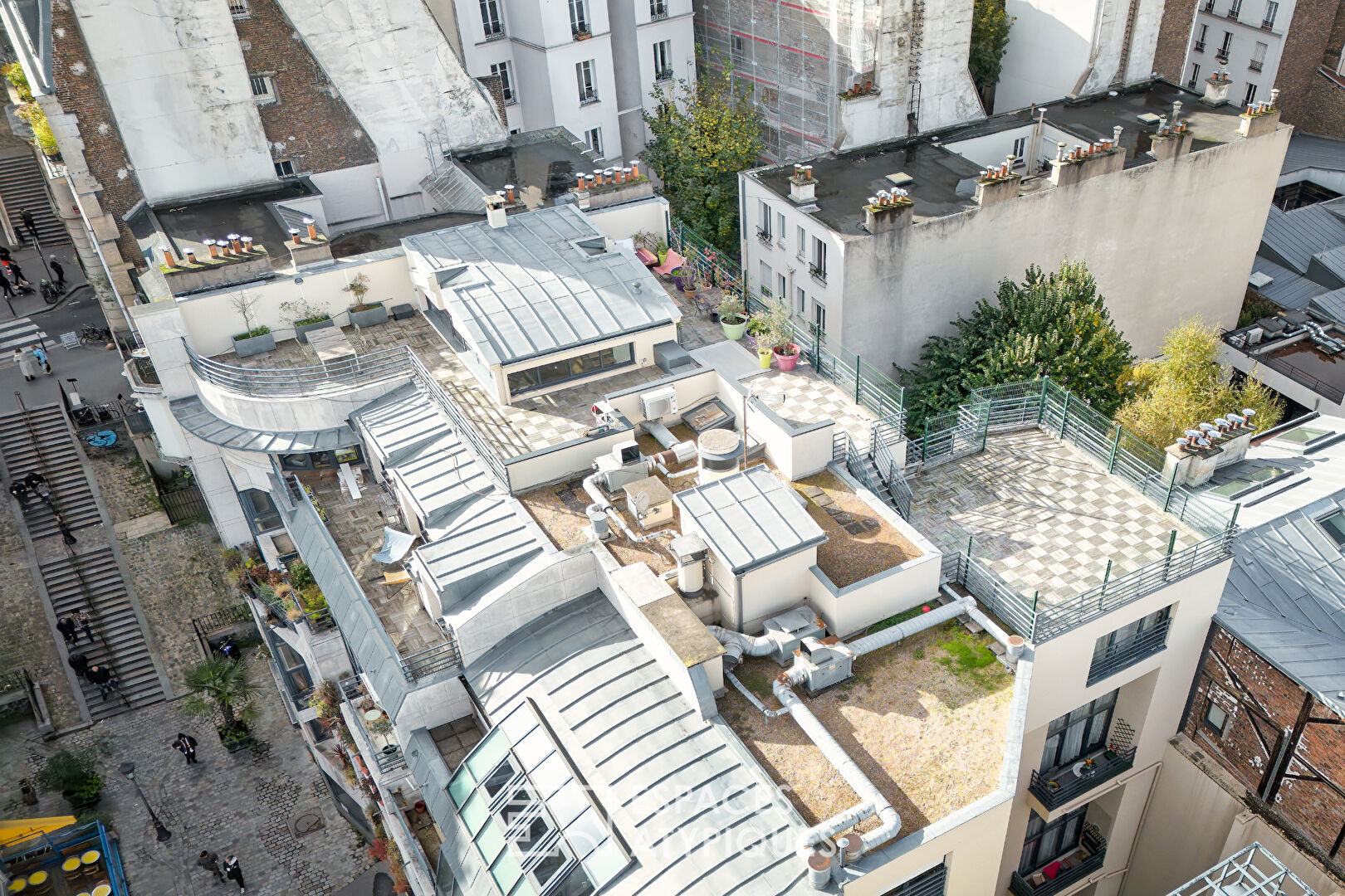 Dernier étage d&rsquo;exception avec terrasses et rooftops – Lamarck-Caulaincourt