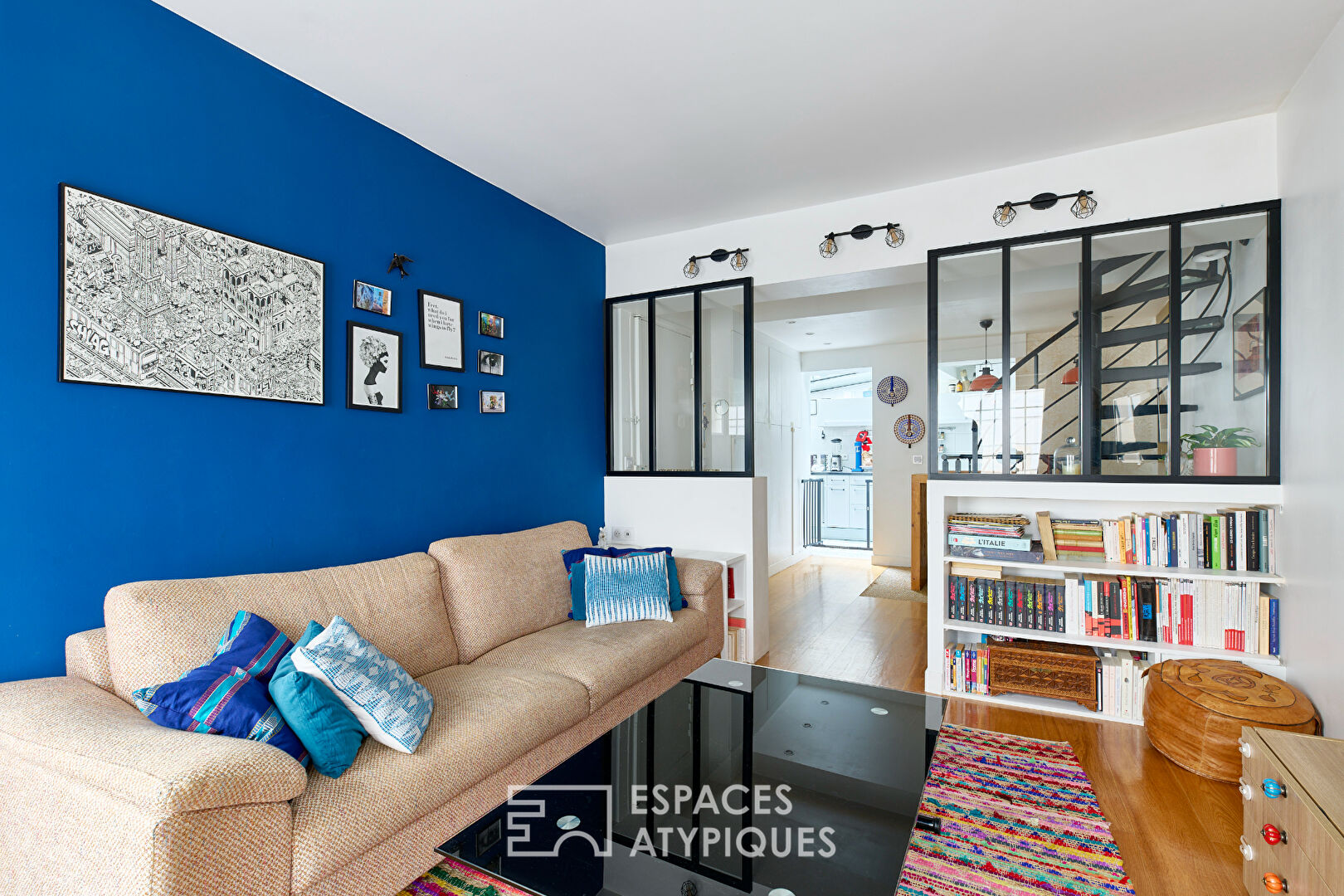 Triplex avec extérieurs au coeur des Abbesses