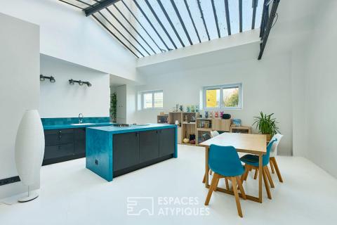 Architect-designed loft with glass roof