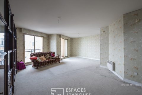 Duplex à rénover en dernier étage avec toit terrasse