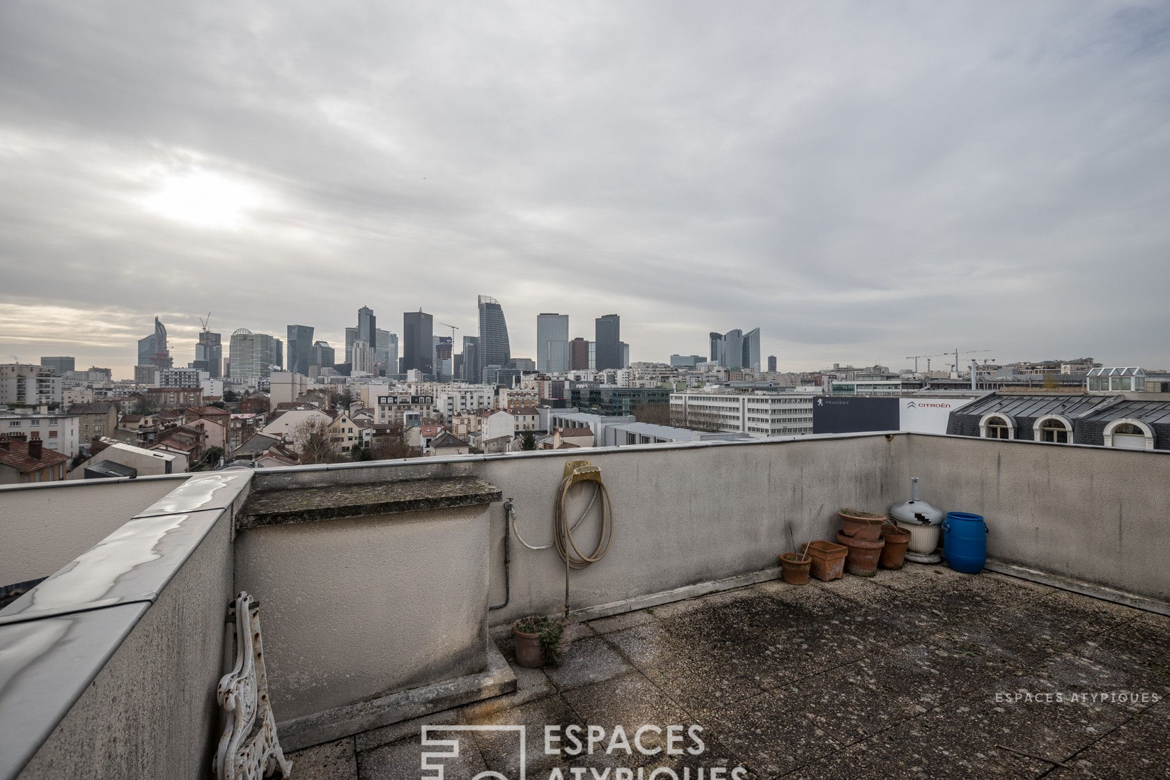 Duplex to renovate with rooftop