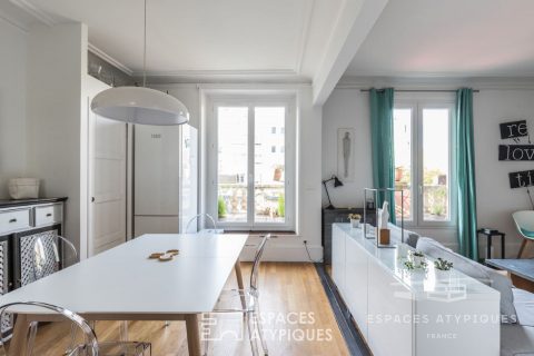 Duplex avec balcon-terrasse dans hôtel particulier