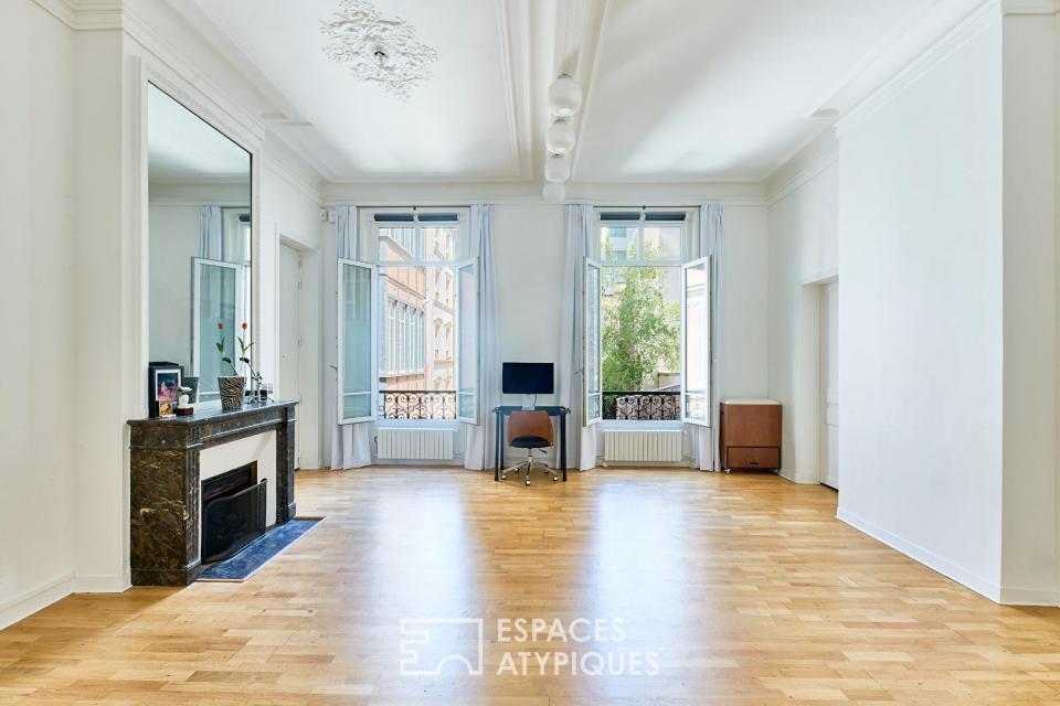 Appartement rénové en loft de photographe - Quartier Saint-Georges