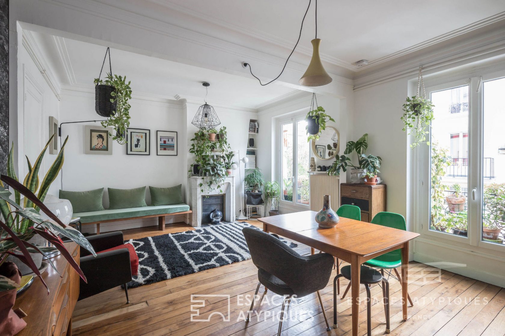 Vintage apartment renovated by architect