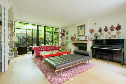 Family loft-style house with terrace between Batignolles and Montmartre