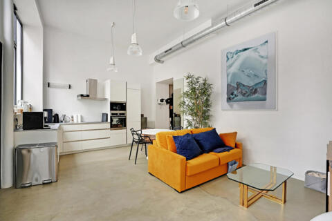 Duplex esprit loft – Porte de Clignancourt / Jules Joffrin