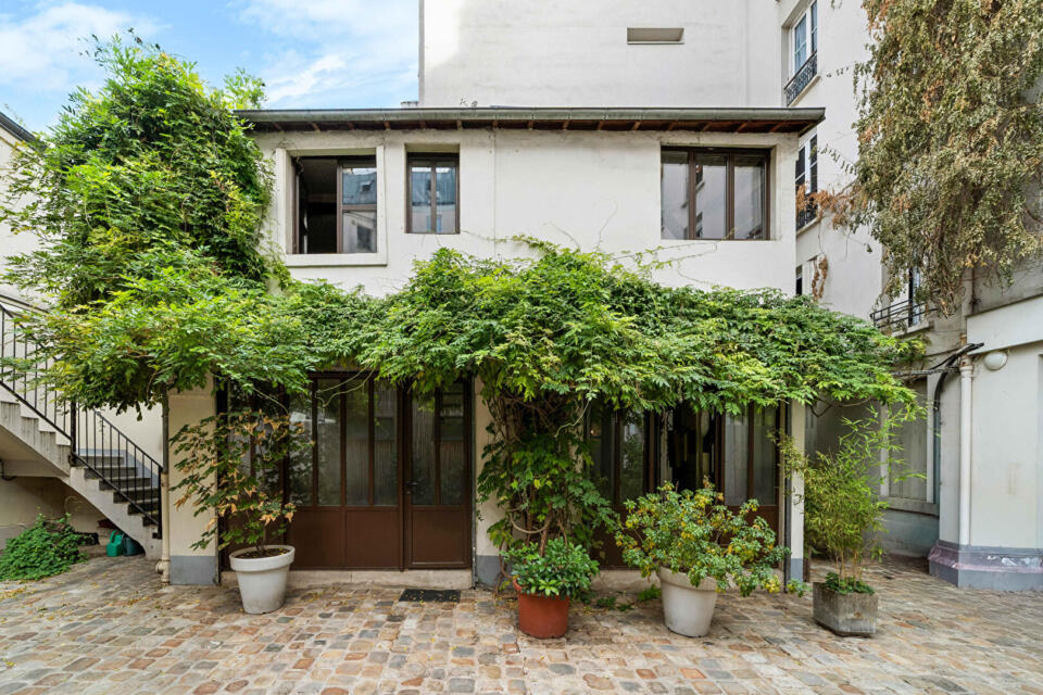 Maison esprit atelier-loft et tropézienne proche du marché de l'Olive