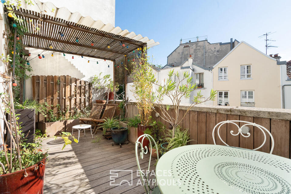 Appartement traversant avec deux terrasses et sauna ? Place du Tertre