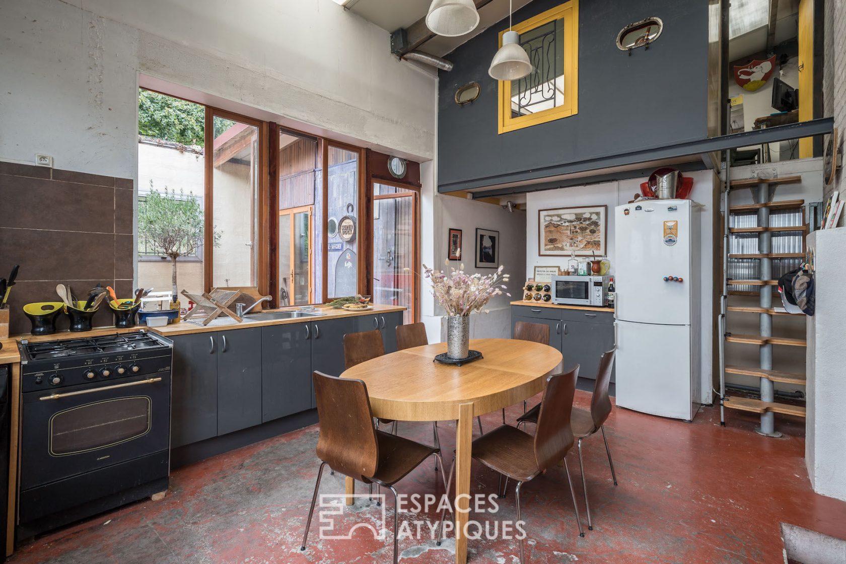 Loft spirit with courtyard