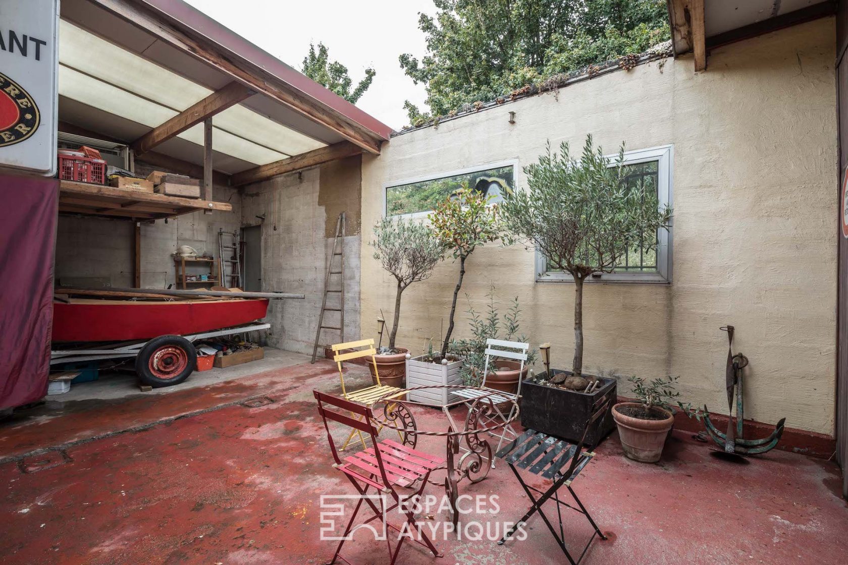 Loft spirit with courtyard