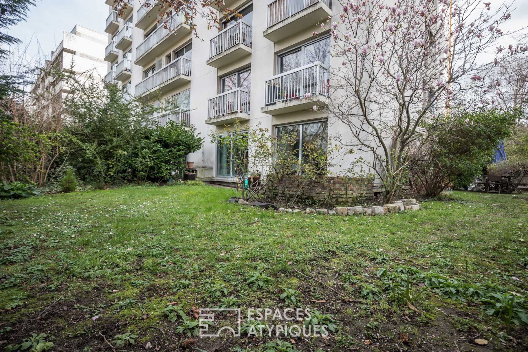 Appartement familial à Neuilly sur Seine avec jardin