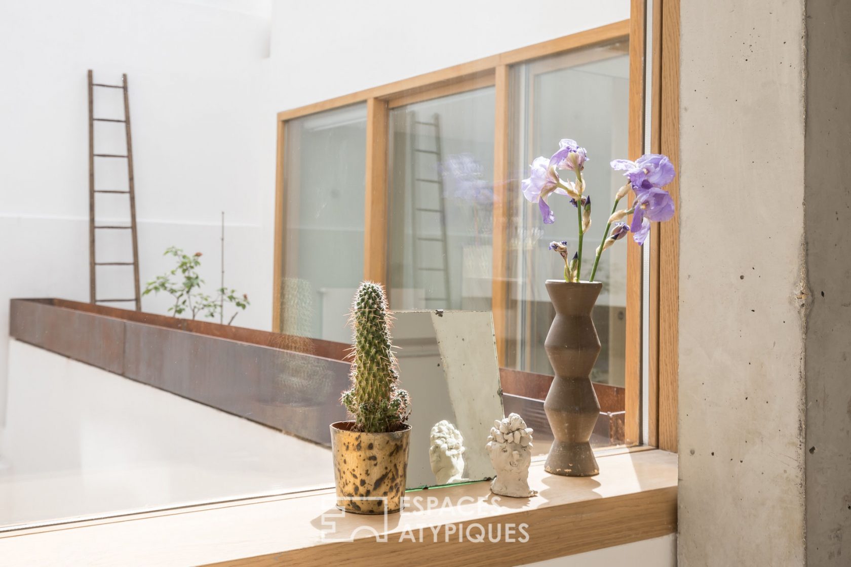 Contemporary house-style duplex with terraces