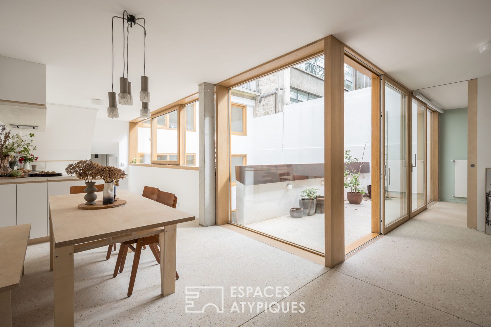 Contemporary house-style duplex with terraces