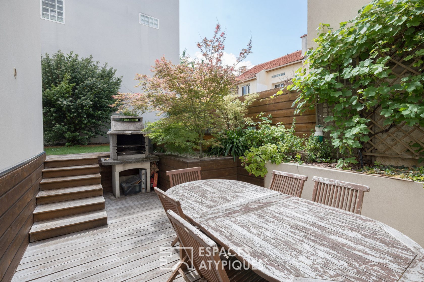 Maison contemporaine esprit bateau avec jardin et terrasses