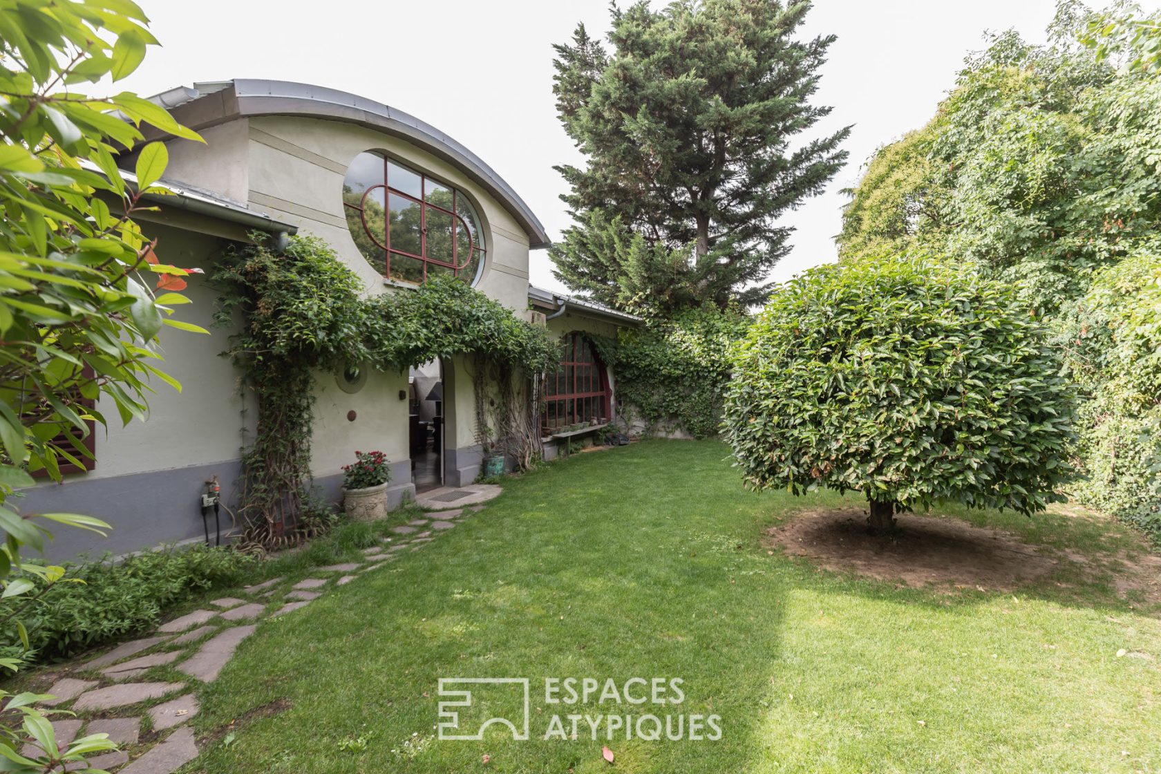 Maison loft d’architecte avec jardin