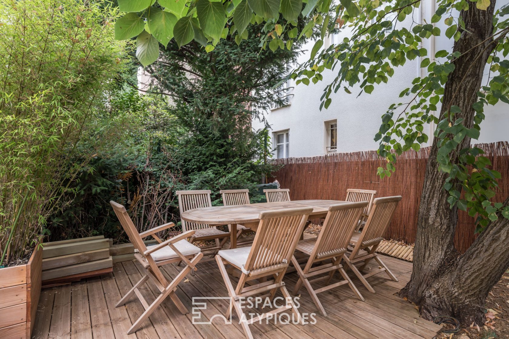 Apartment with terrace and garden in Bécon Village