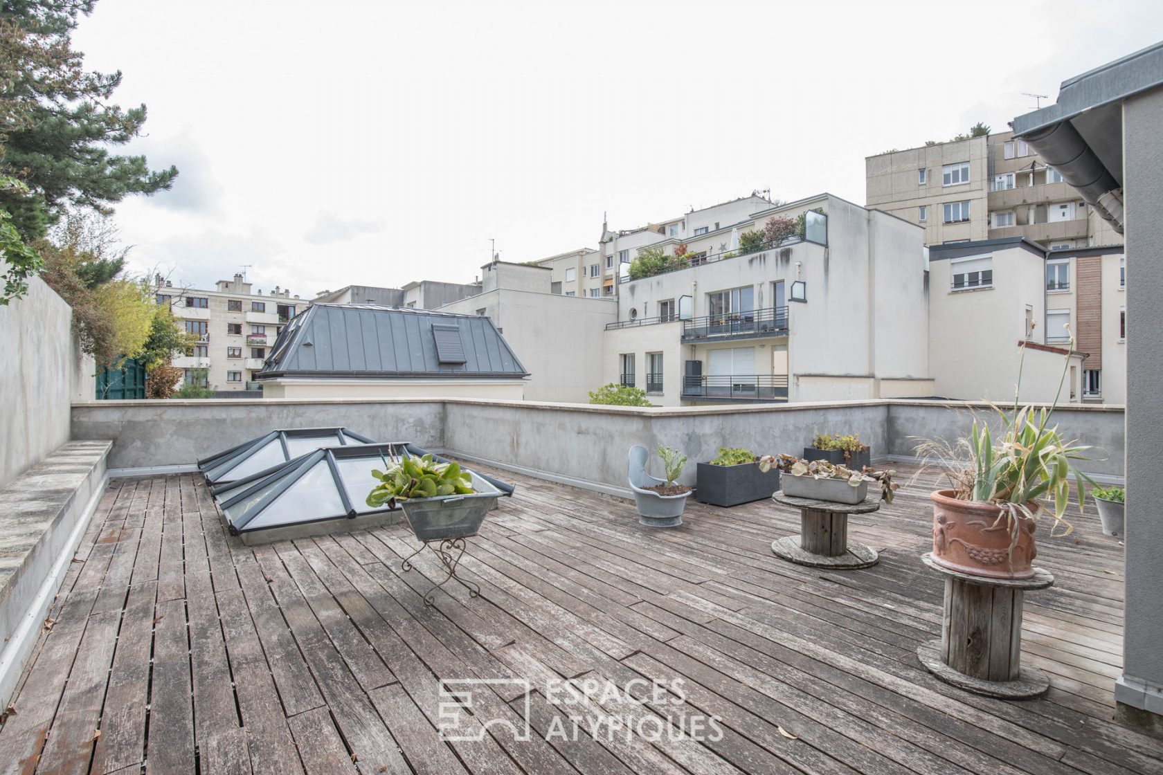 House-style loft with garden and terrace