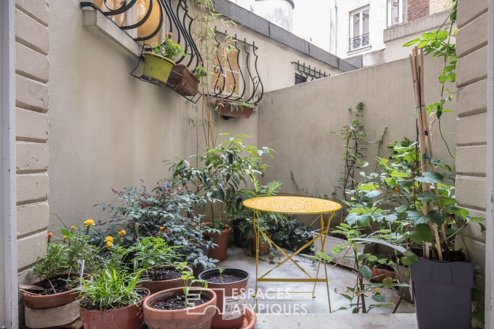 75018 PARIS - Appartement avec courette à Jules Joffrin - Réf. 2337EP