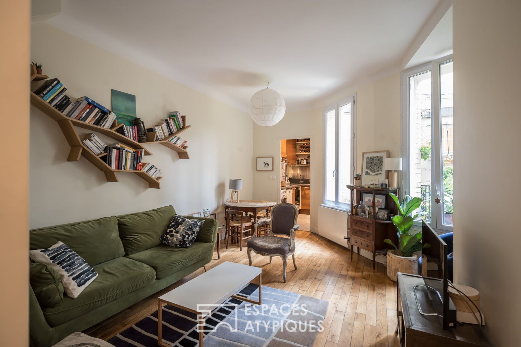 Apartment with courtyard at Jules Joffrin