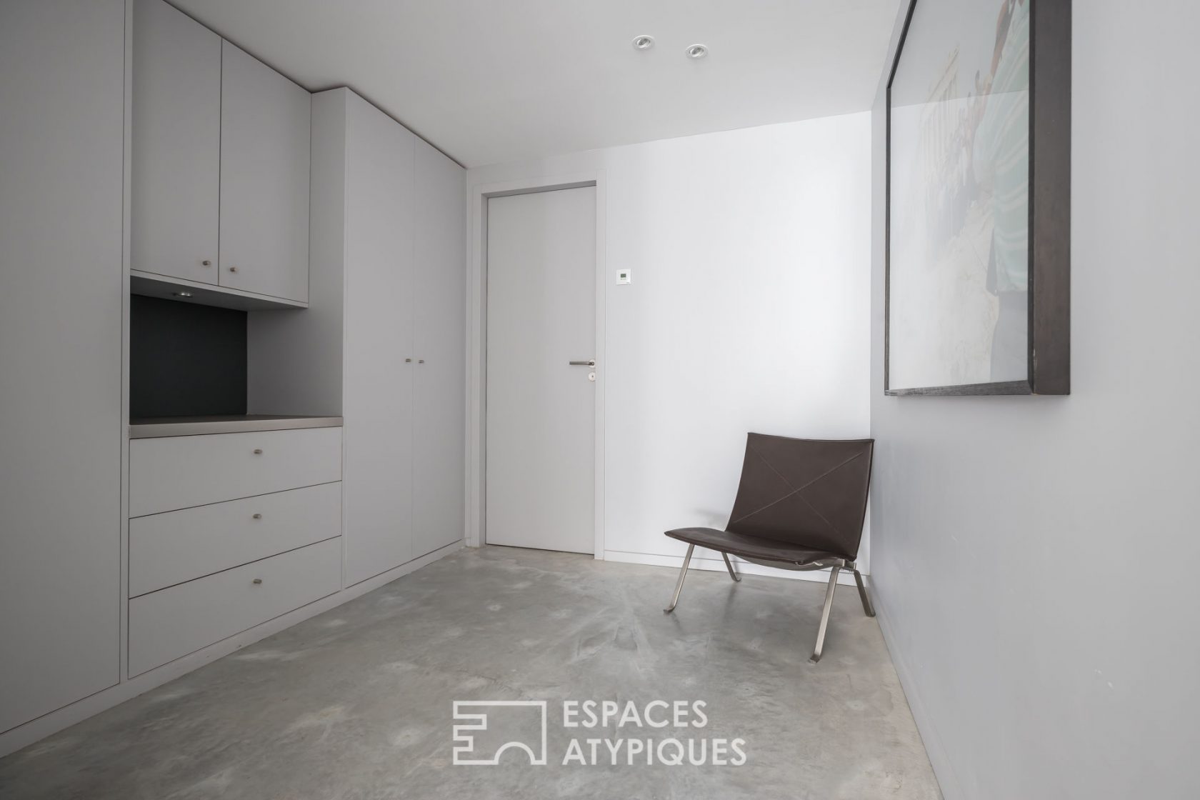 Inverted duplex loft in a former warehouse
