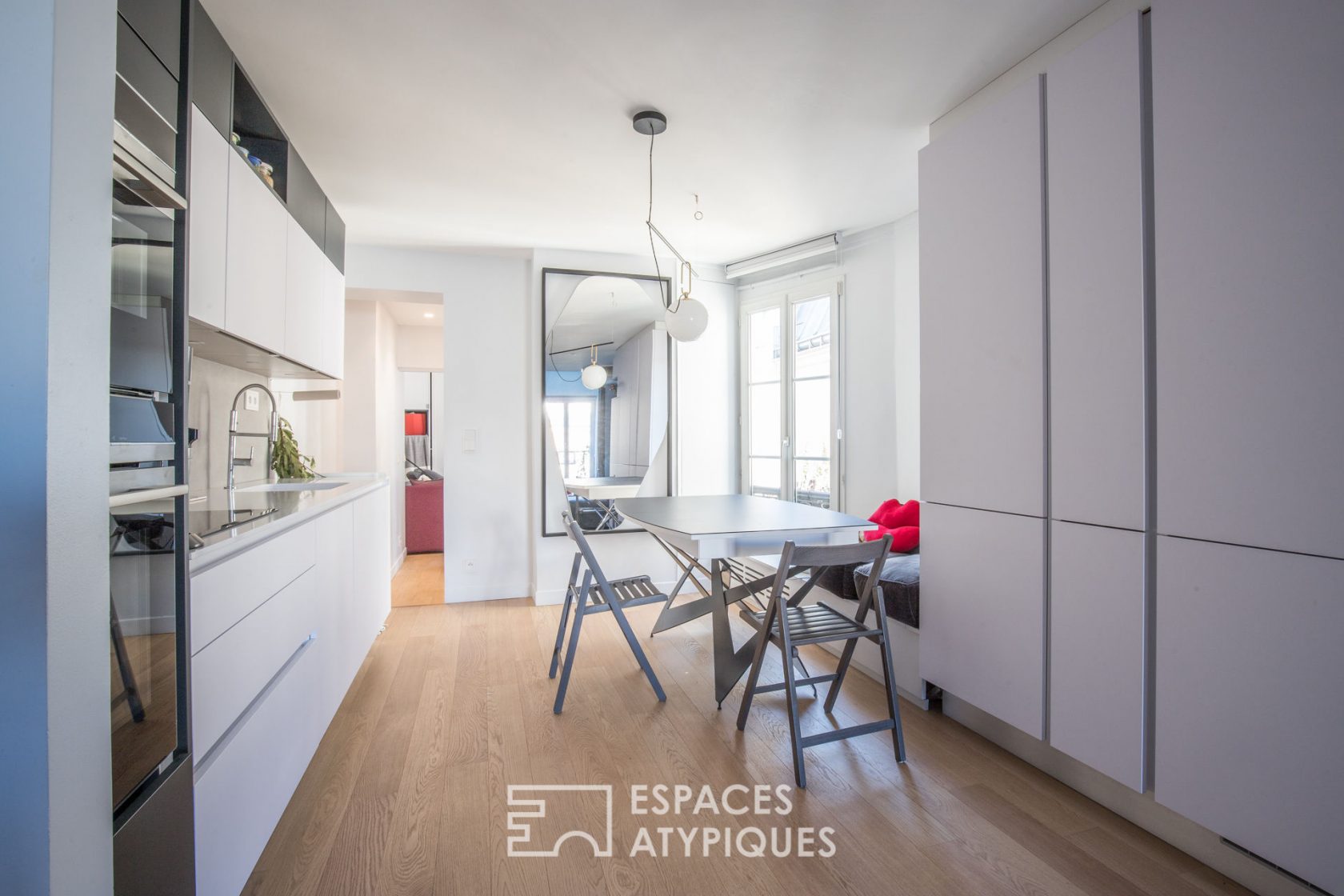 Duplex on the top floor with open view and outbuildings