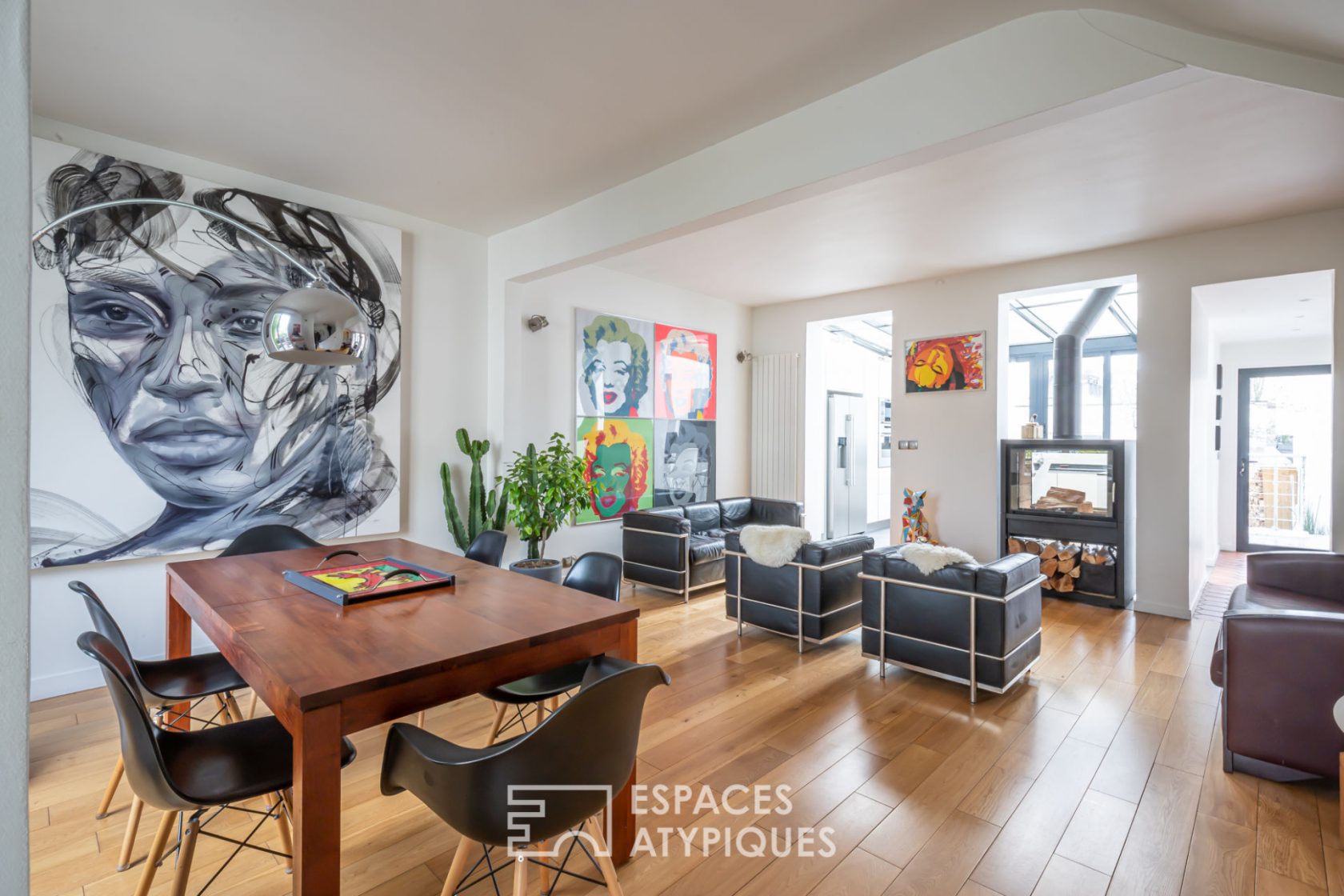 House with garden and independent studio