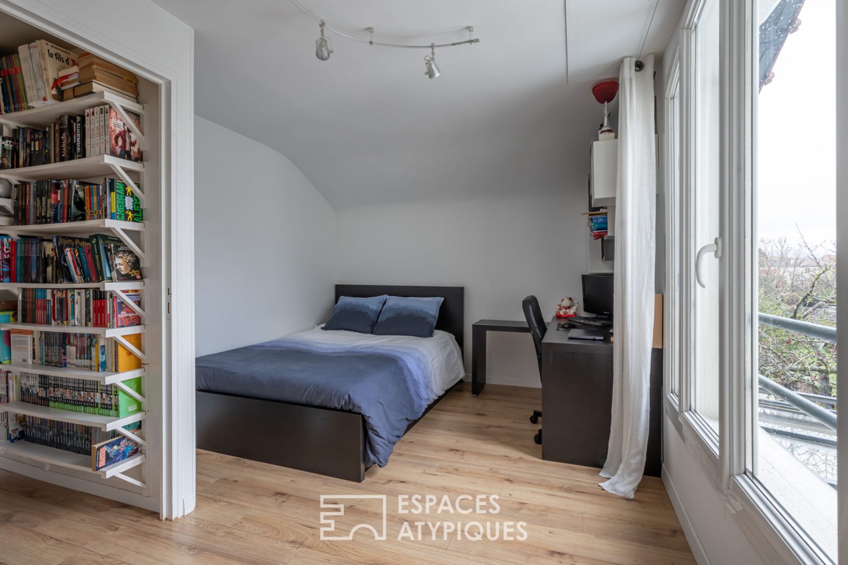 House with garden and independent studio