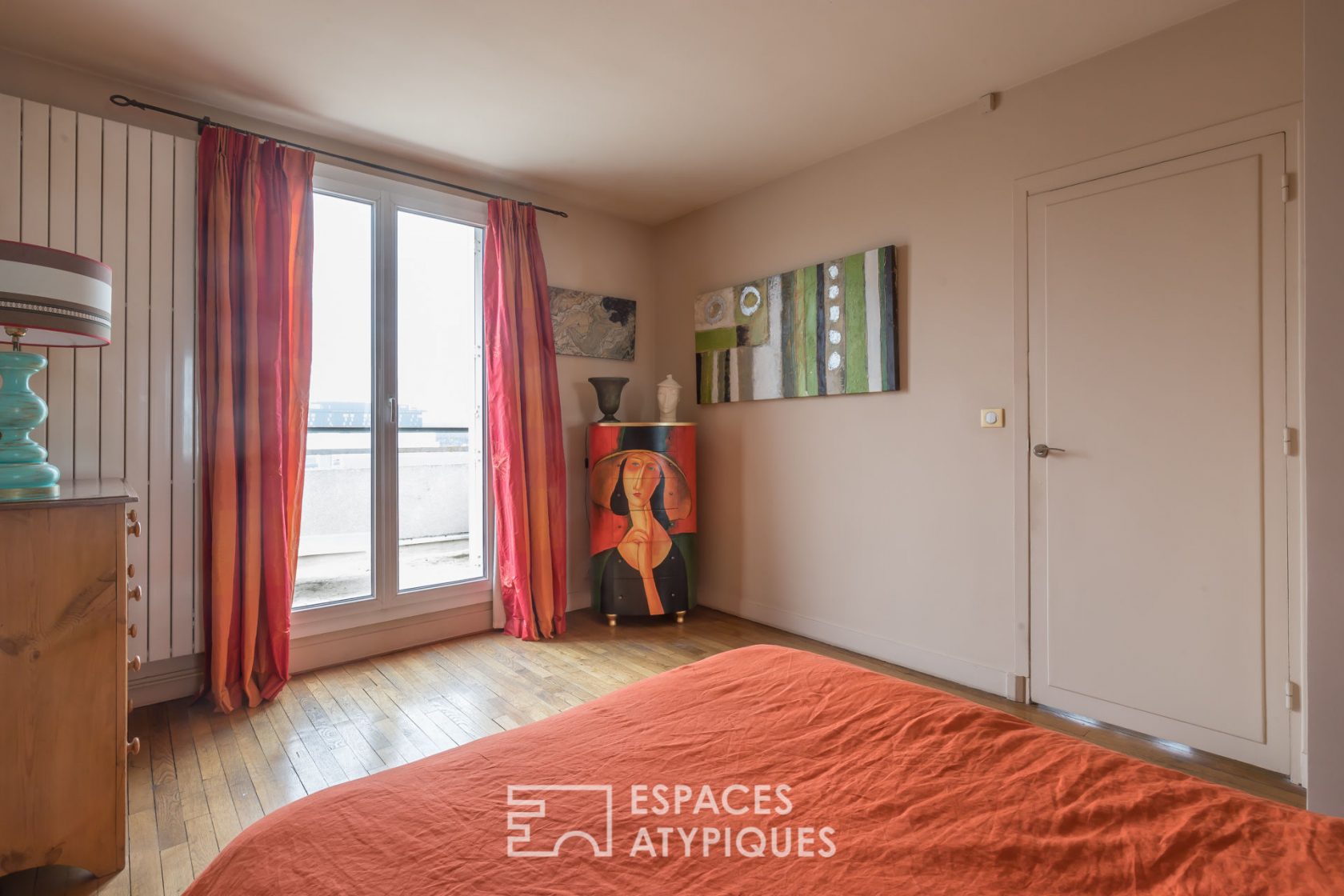 Duplex au dernier étage avec terrasses et vue sur Paris