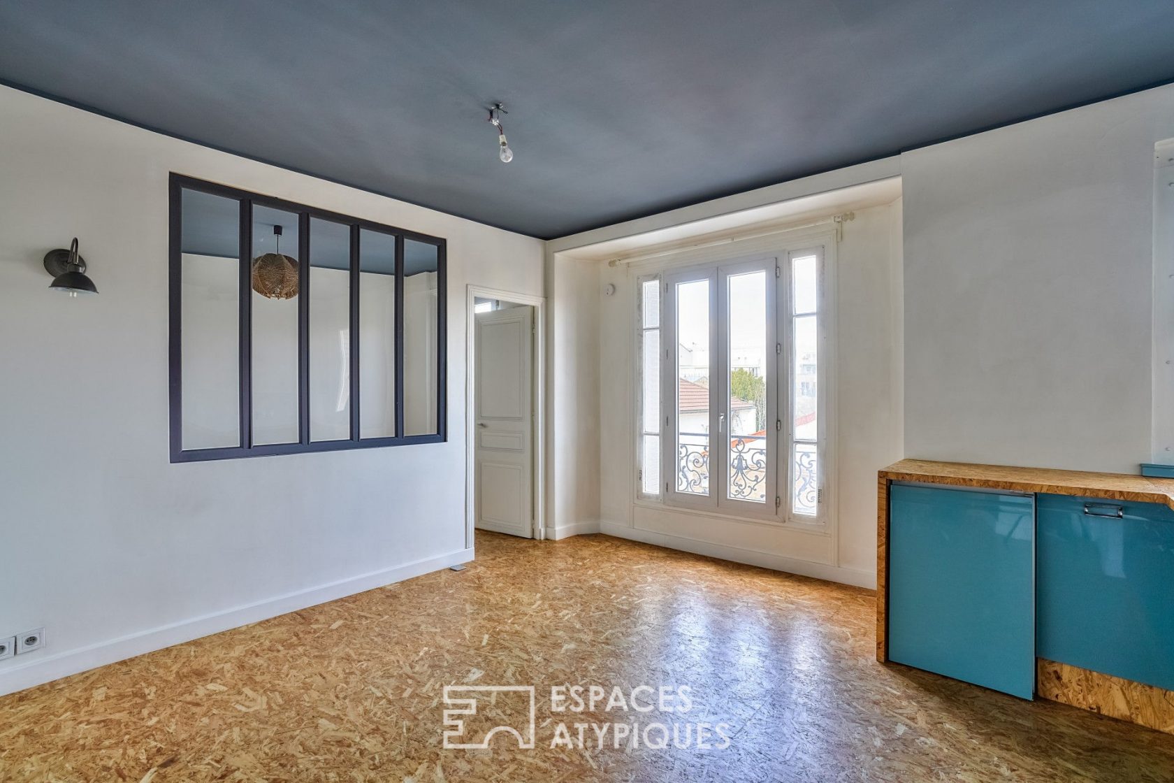 Renovated contemporary style apartment