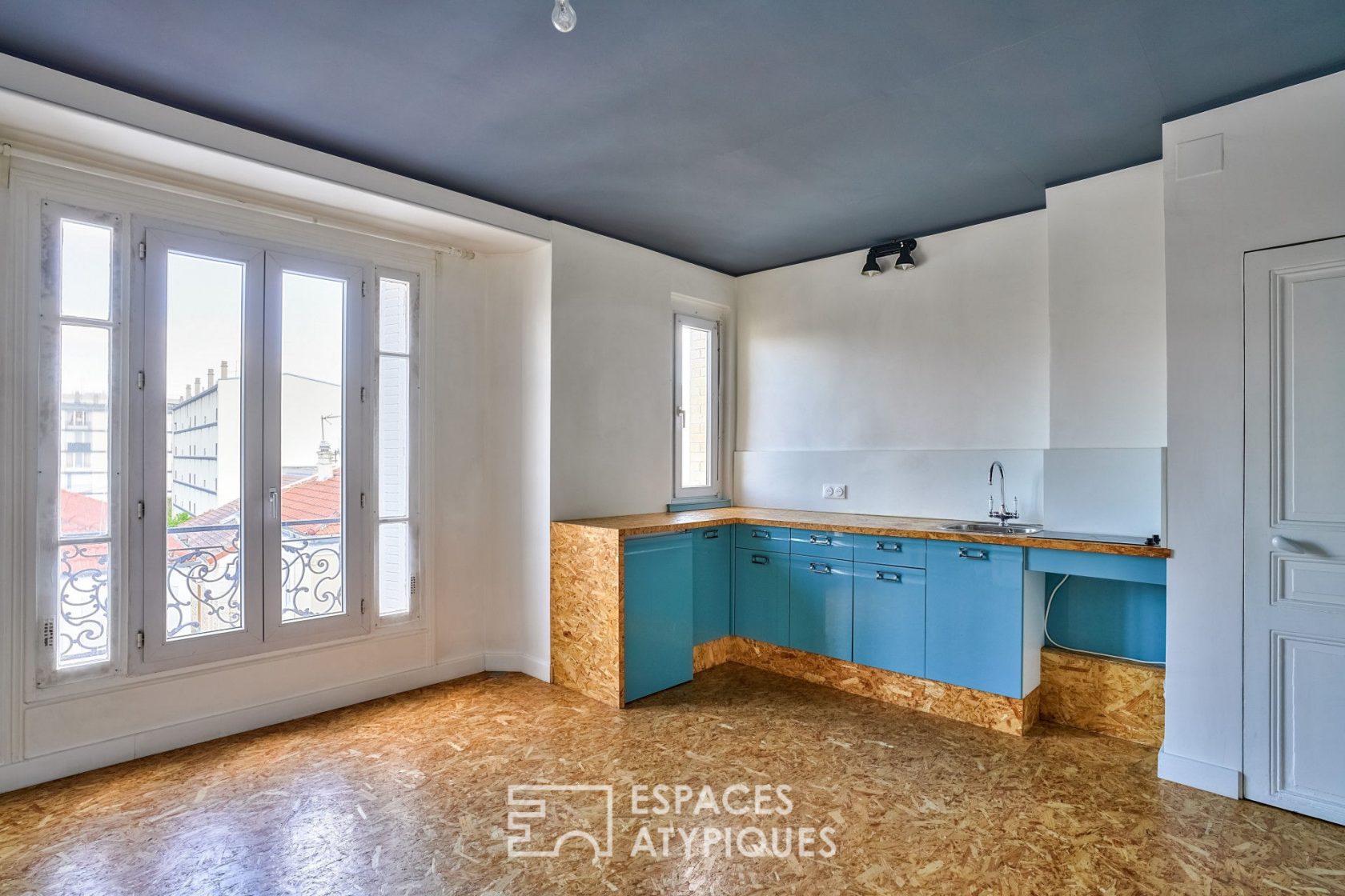 Renovated contemporary style apartment