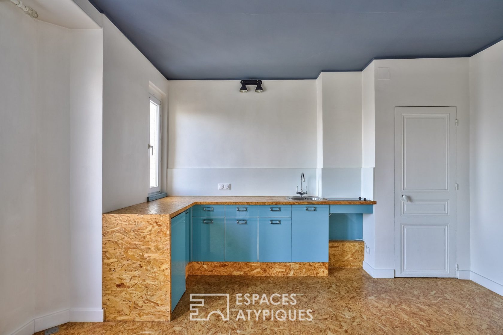 Renovated contemporary style apartment