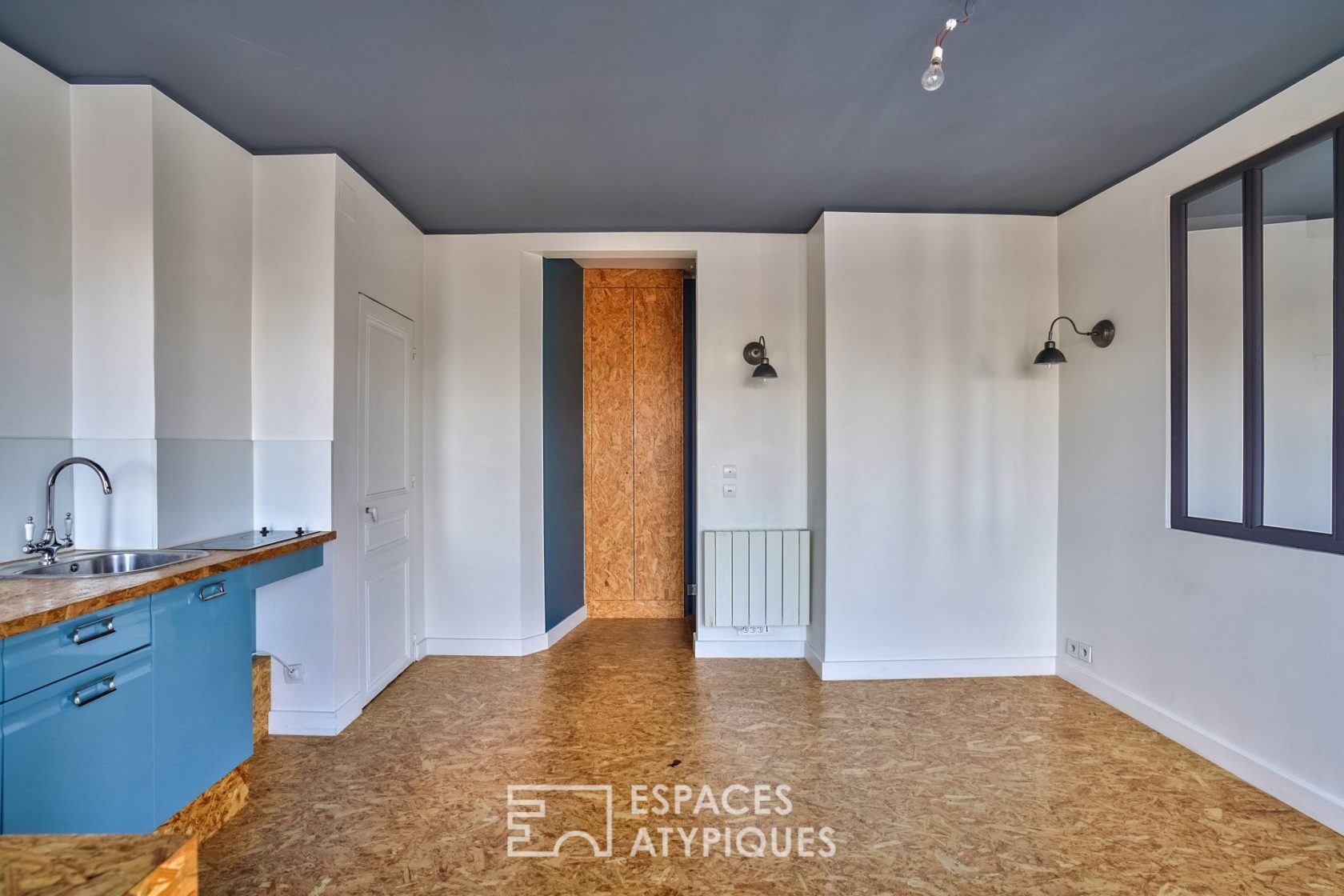 Renovated contemporary style apartment