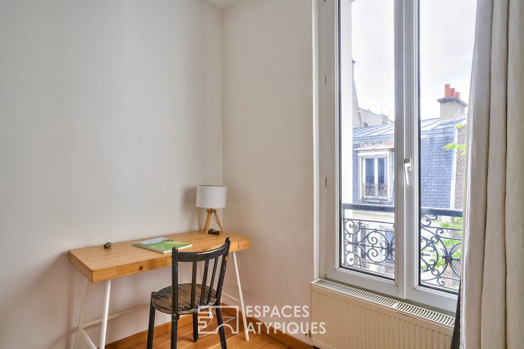 Dernier étage en duplex avec mini terrasse