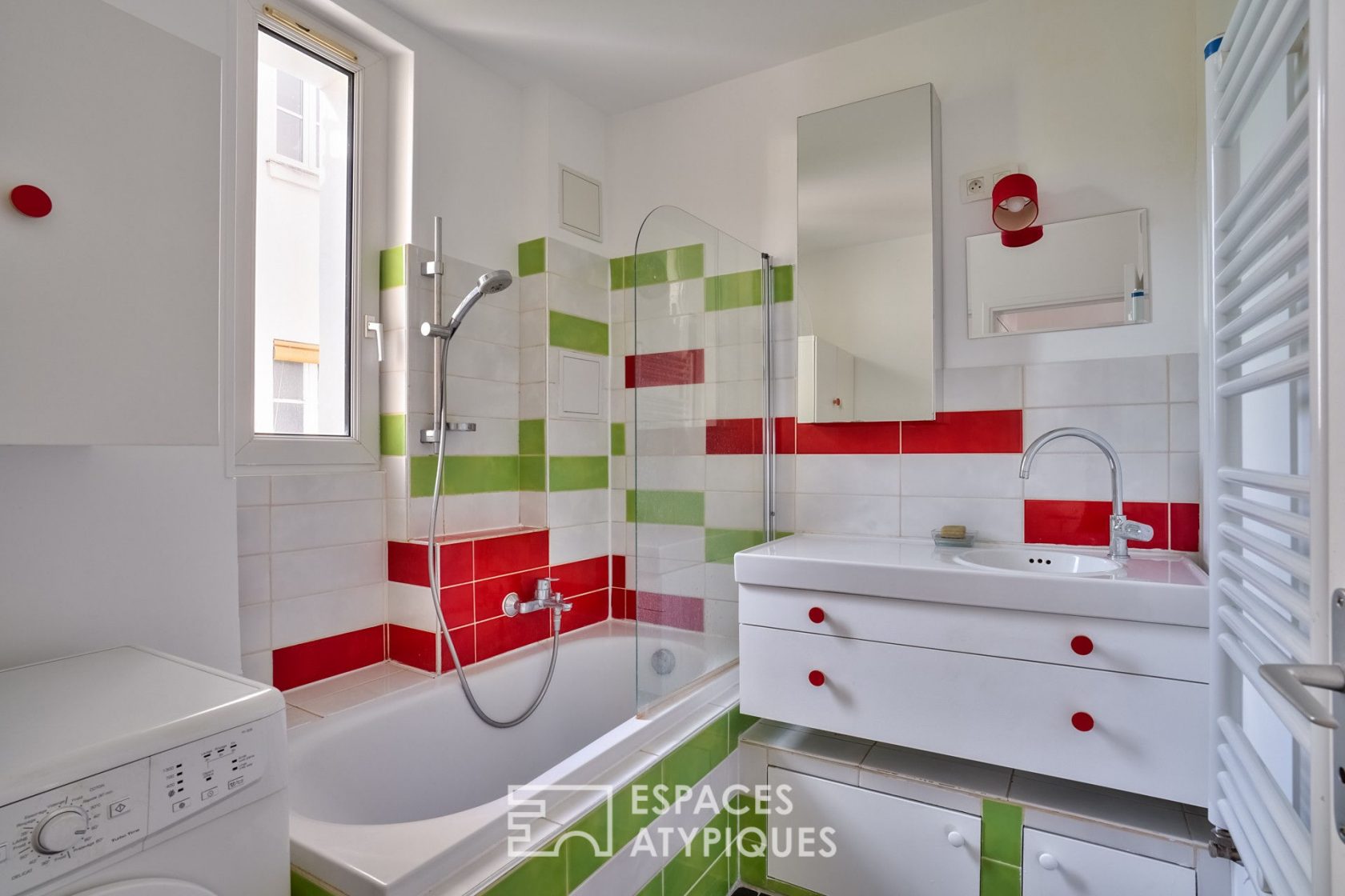Dernier étage en duplex avec mini terrasse