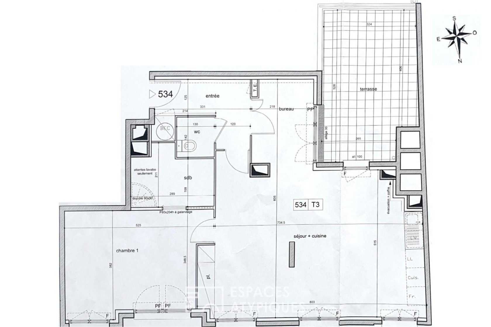 Luxury apartment on the top floor with terrace