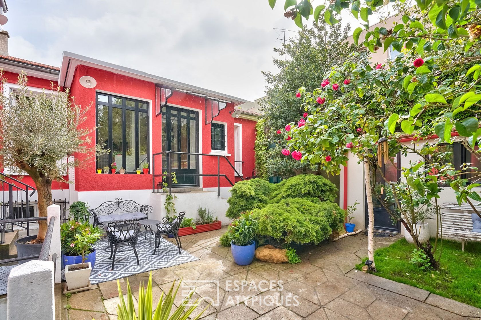 Renovated house with garden and outbuilding