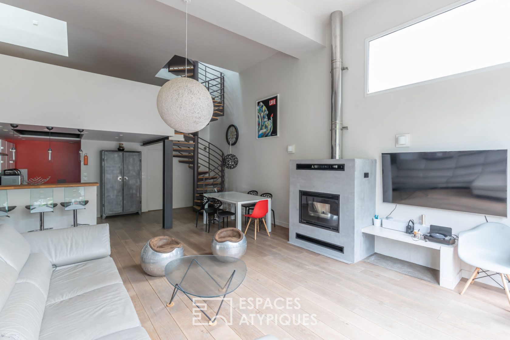 Loft with garden and terrace in a former printing house