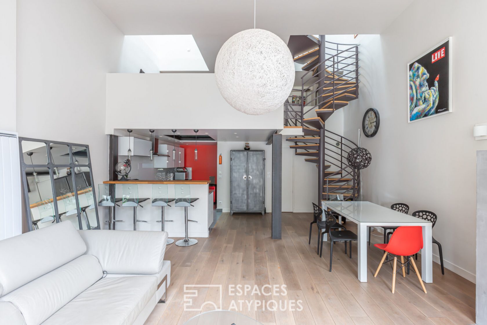 Loft with garden and terrace in a former printing house