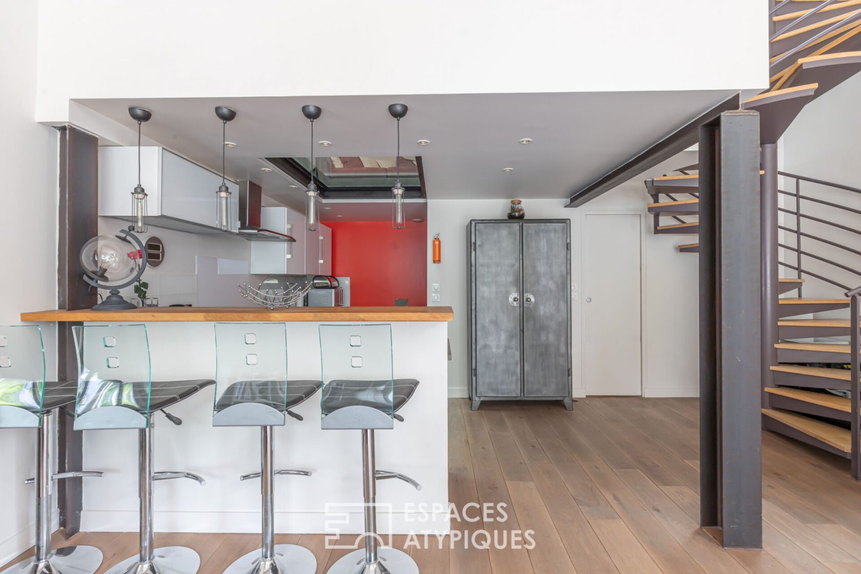 Loft with garden and terrace in a former printing house