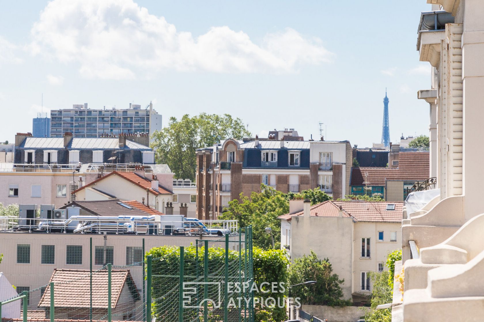 Duplex au dernier étage avec balcon