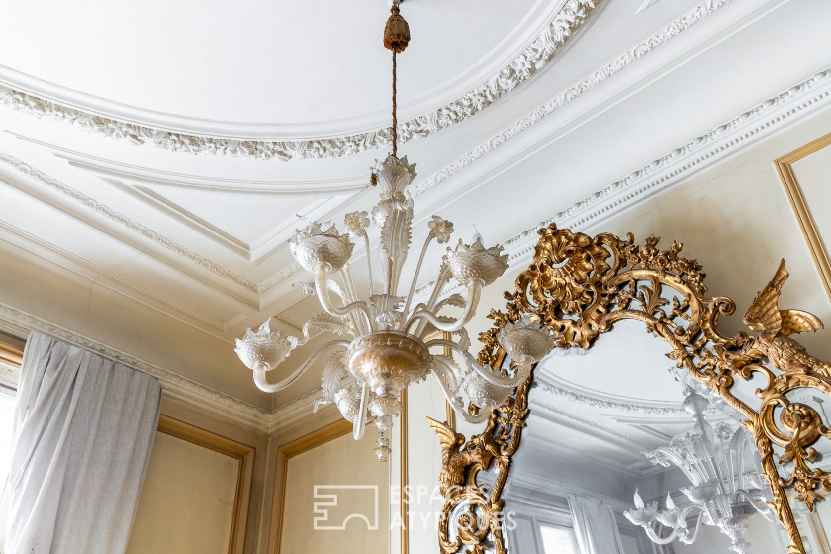 Appartement en open-space dans un ancien hôtel particulier