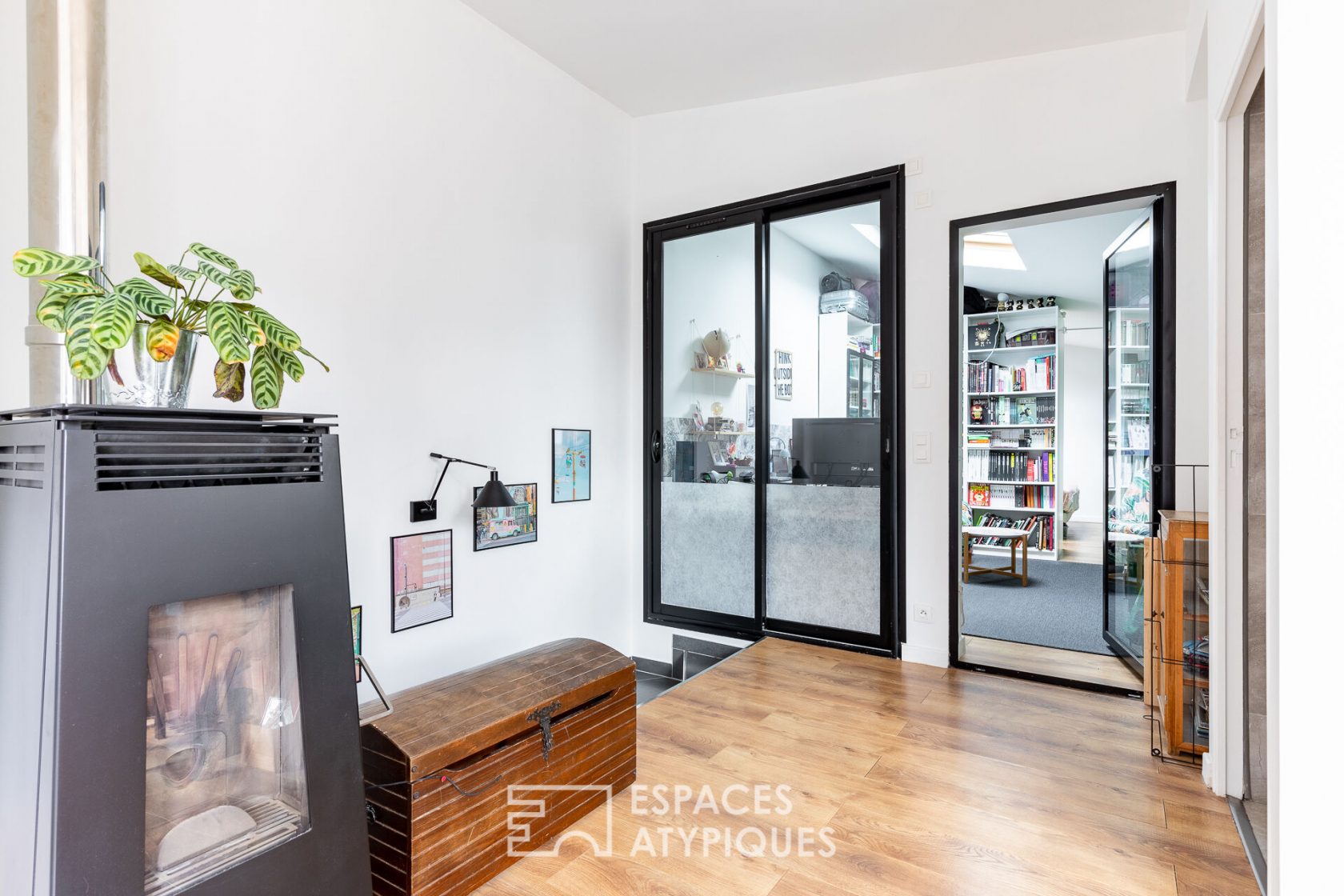 House-style duplex with south-facing balcony