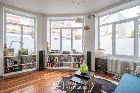 Former laboratory transformed into a loft-style duplex