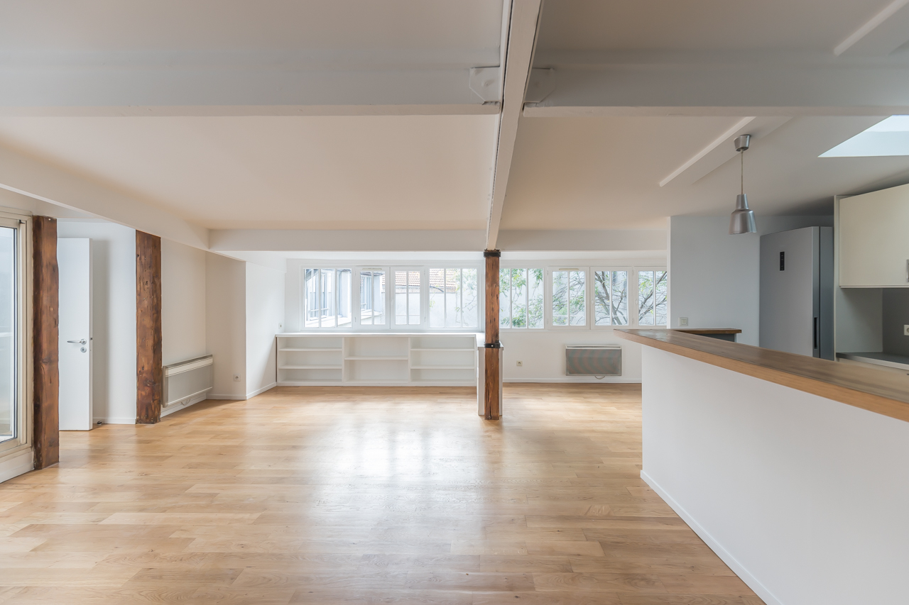 Former workshop on the top floor with patio