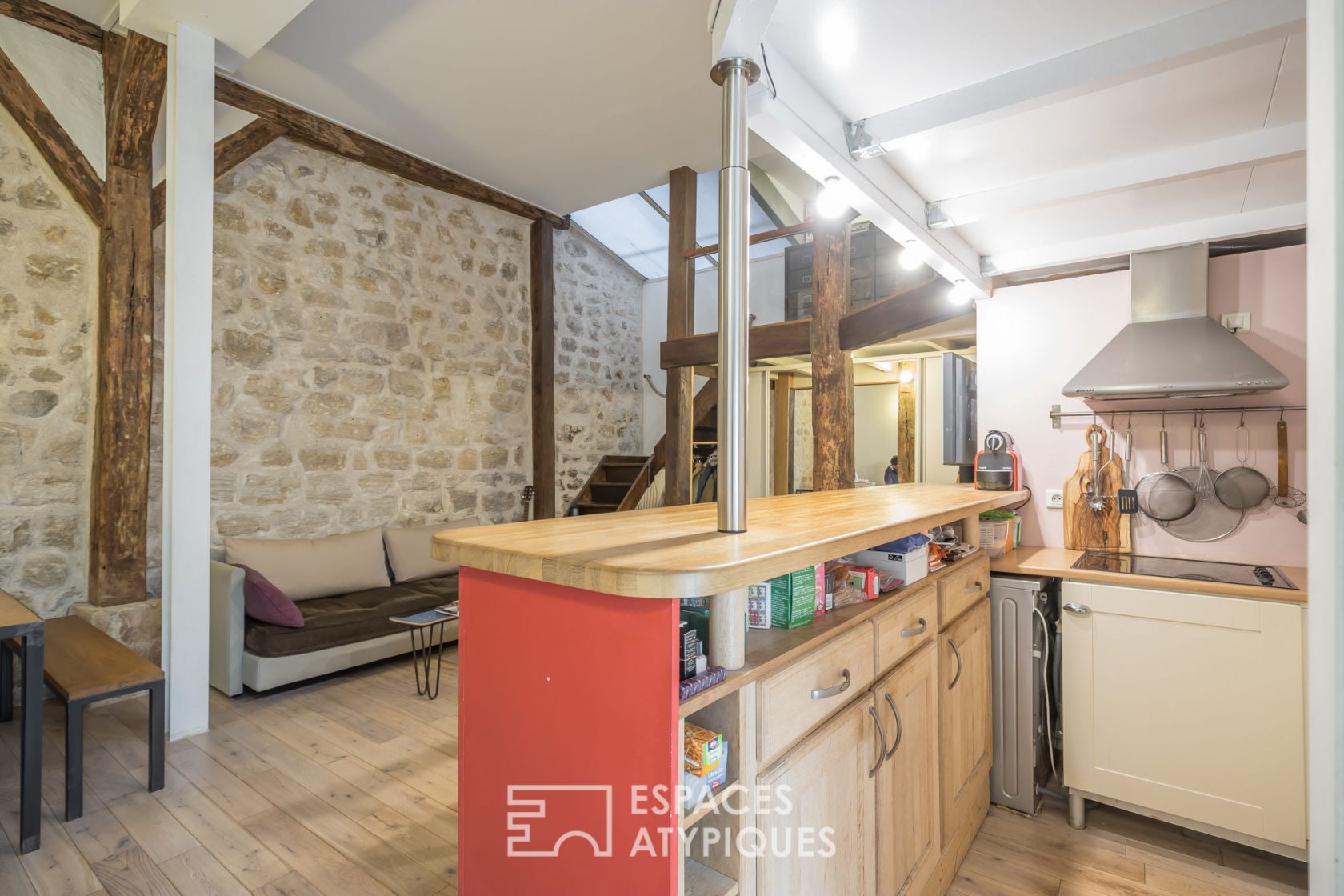 Mini loft on courtyard with mezzanine